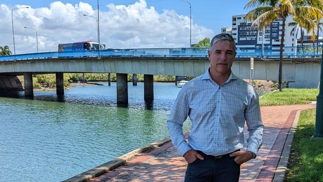 KAP leader and Traeger MP Robbie Katter speaking in Townsville. Mr Katter is calling on the government to increase protections for victims of crime who may find themselves prosecuted for acting against criminals.