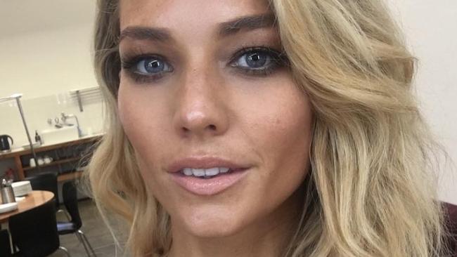 Concerned fans comment over Sam Frost's thin frame "Who else but @heidiscarlettkingmakeup polishing me up? xo" Picture: Sam Frost/Instagram