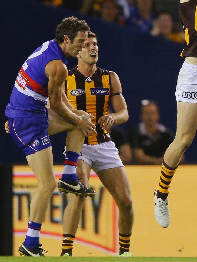 Murphy clutches his knee in the dying stages of last night’s game. Photo: Getty Images