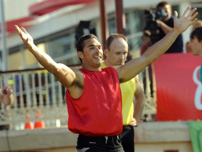 Athletics - Olympian Joshua Ross (red) wins the Bay Sheffield running race at Collie Reserve, Glenelg, the first backmarker to win.