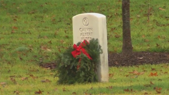 Wreaths Across America Honors Fallen Veterans | News.com.au — Australia ...