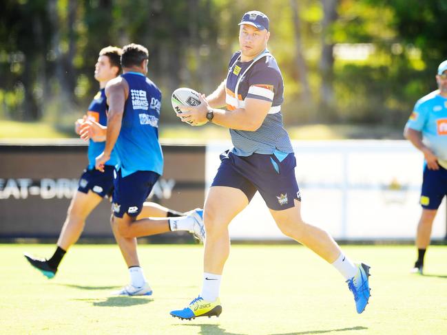 Shannon Boyd in action during a Gold Coast Titans NRL training session at the Titans High Performance Centre in June. (AAP Image/Albert Perez)