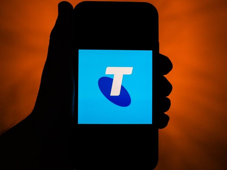 Telstra delays 3G network closure after discovering 'about 750,000' customers