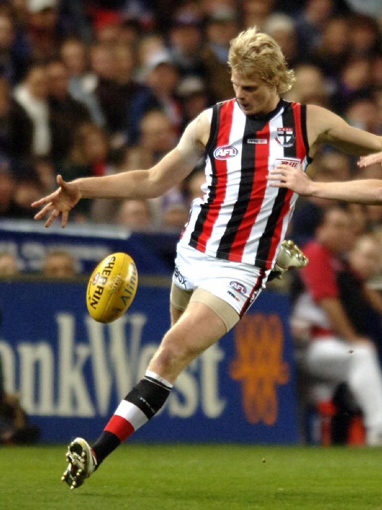 Riewoldt in action against Freo