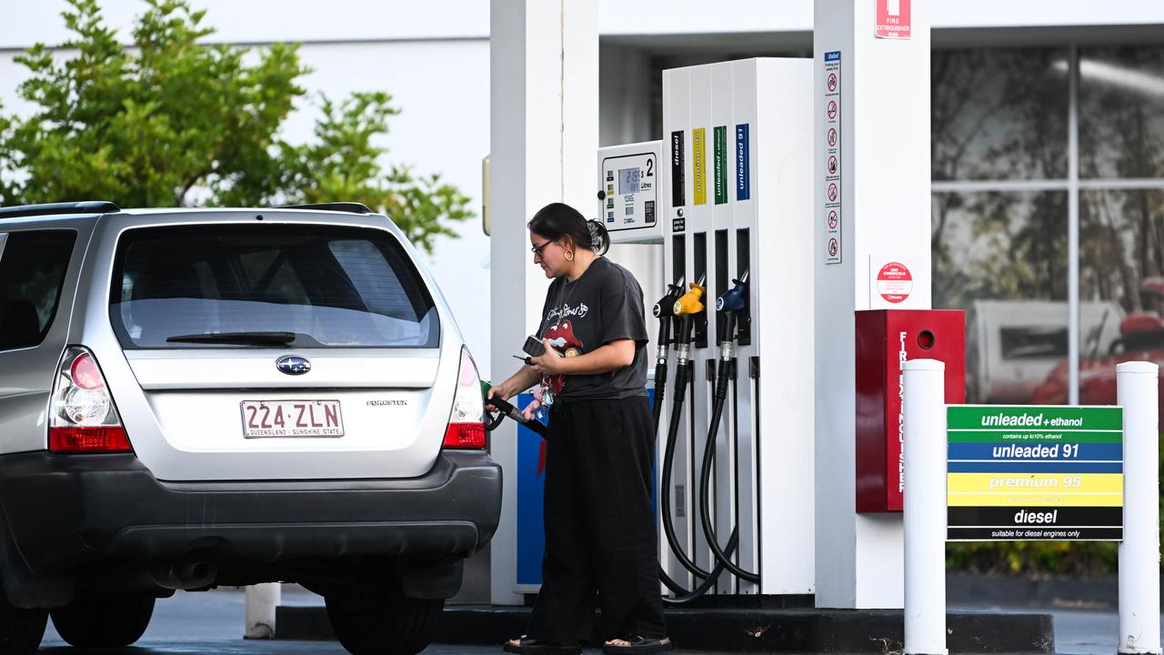 Motorists should not expect another cut to the fuel excise, Jim Chalmers said. Picture: Dan Peled / NCA NewsWire