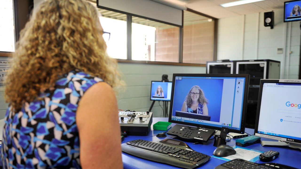 NSW students returning to distance education for start of term two