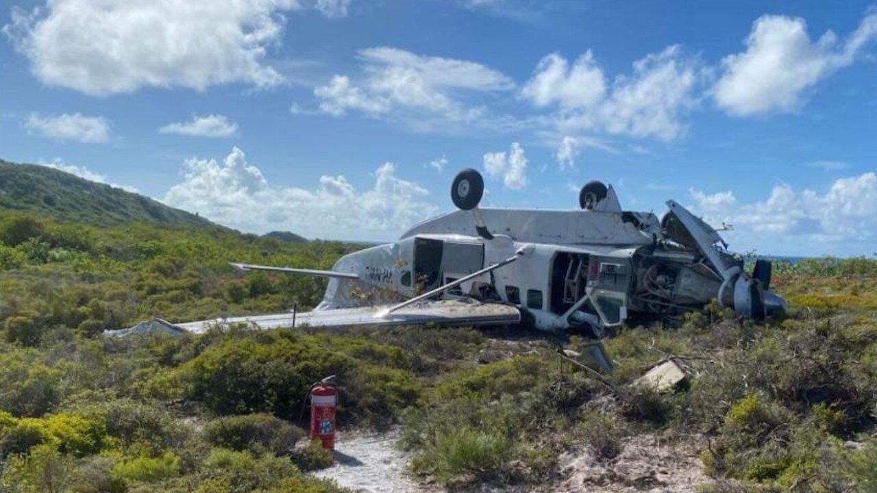 Ten patients have been assessed after a light plane flipped at Lizard Island.