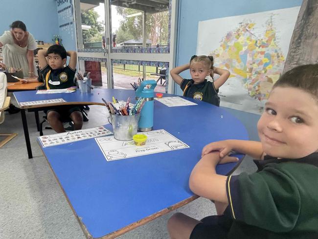 Axon, Harper and Alexandre at their first day of school.