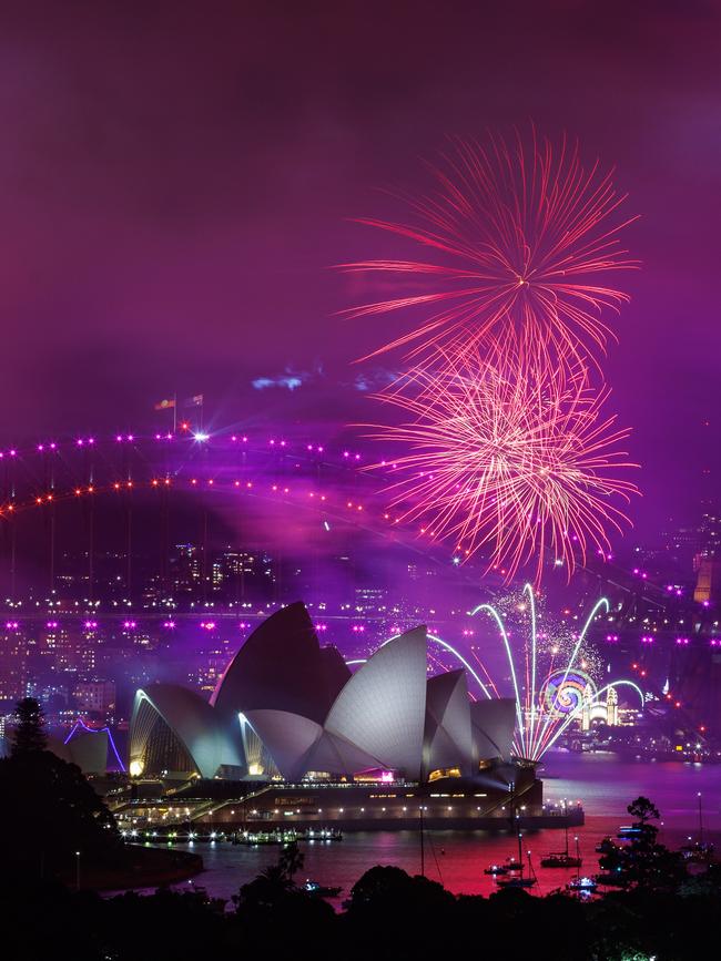 Sydney’s spectacular NYE fireworks. Picture: Justin Lloyd