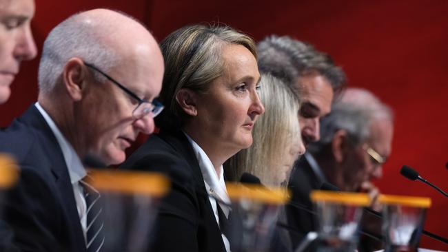 Former Qantas chair Richard Goyder next to CEO Vanessa Hudson during last year’s annual general meeting. Picture: NCA NewsWire / Luis Ascui