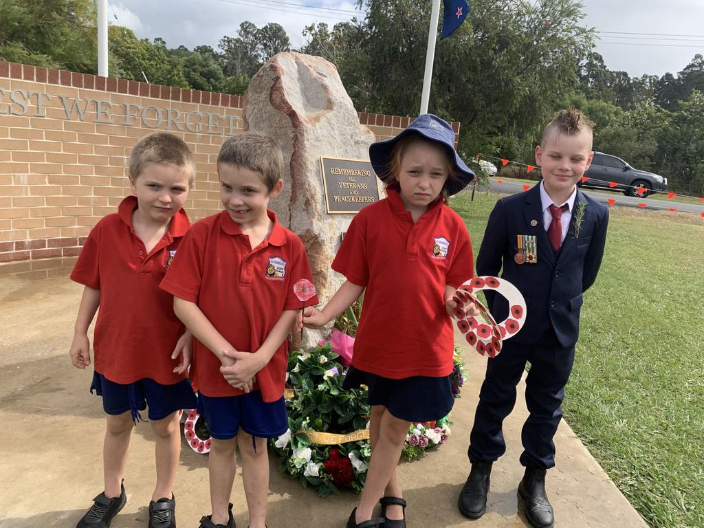 Glenwood State School students at the town's memorial.