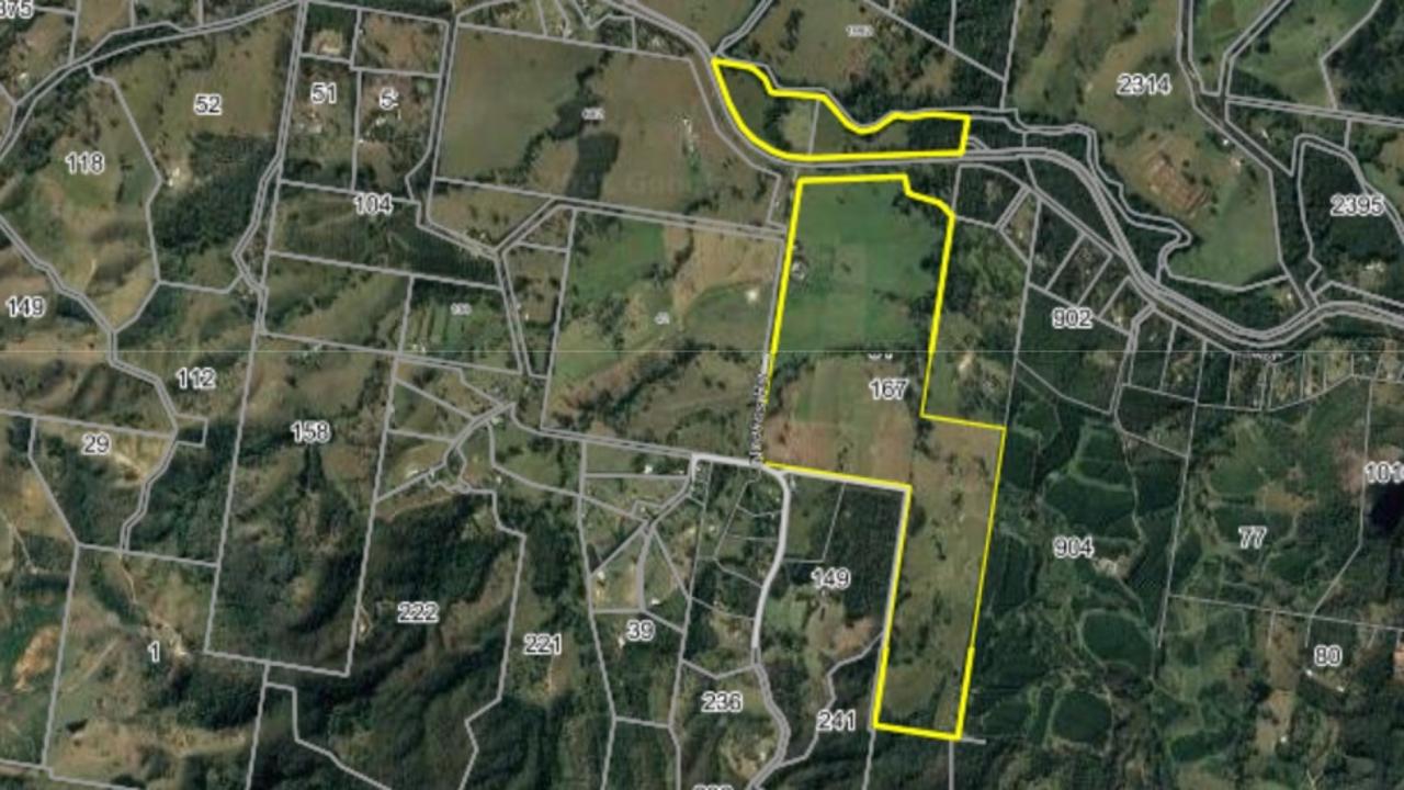 The land in question consists of a larger block south of Traveston Rd, and two lots north of the road which can only be accessed by way of an unformed crossing of the train tracks.