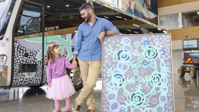 Ipswich Indigenous artist Jacob Sarra with daughter, Sofia, 4. Picture: Peter Wallis