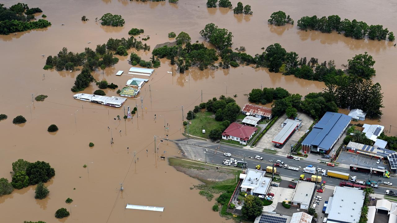 Gympie floods in photos 2022 and 1999 | The Courier Mail