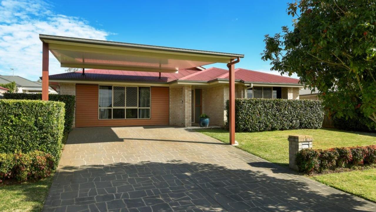 20 High Court Drive in Wilsonton Heights.