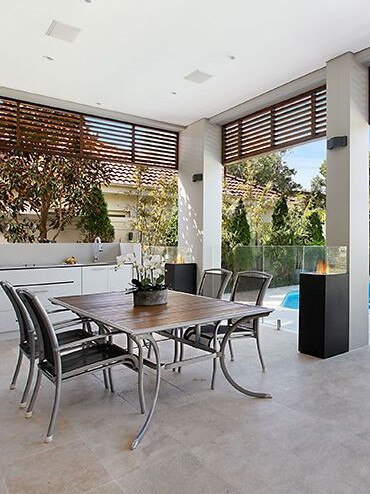 The patio area of the mansion.