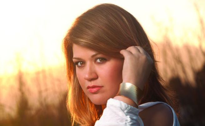 Kelly Clarkson's Cover of Adele's Someone Like You Is a Vocal