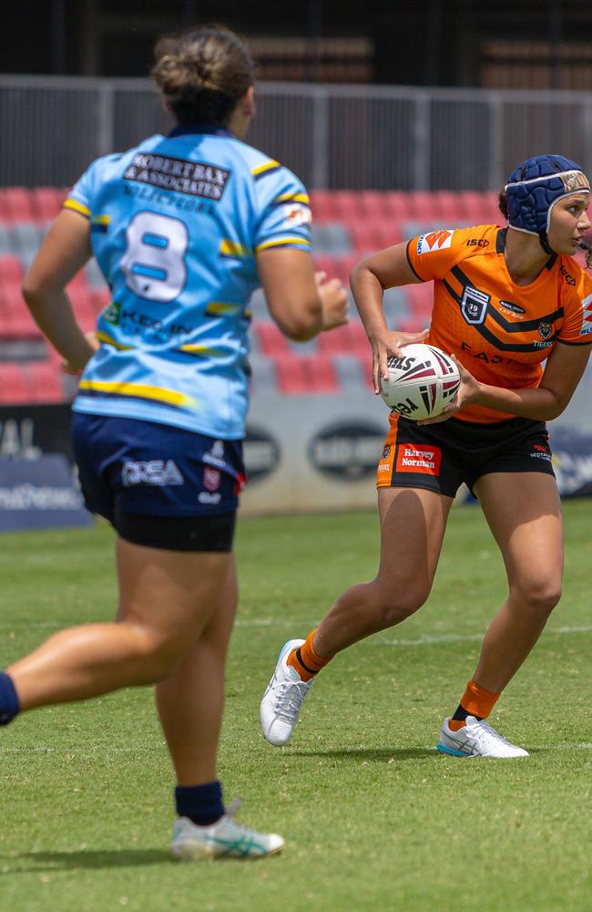 Tigers centre Namoe Gesa was an impressive 60-minute performer who contributed on both sides of the ball. Picture: Benny Hassum Photography