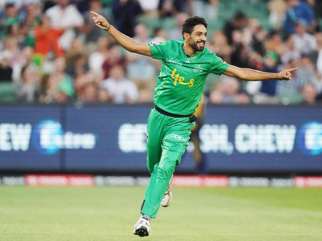 Haris Rauf of the Stars celebrates a hatrick during the Big Bash League (BBL) cricket match between Melbourne Stars and Sydney Thunder at the MCG in Melbourne, Wednesday, January 8, 2020. (AAP Image/Michael Dodge) NO ARCHIVING, EDITORIAL USE ONLY, IMAGES TO BE USED FOR NEWS REPORTING PURPOSES ONLY, NO COMMERCIAL USE WHATSOEVER, NO USE IN BOOKS WITHOUT PRIOR WRITTEN CONSENT FROM AAP