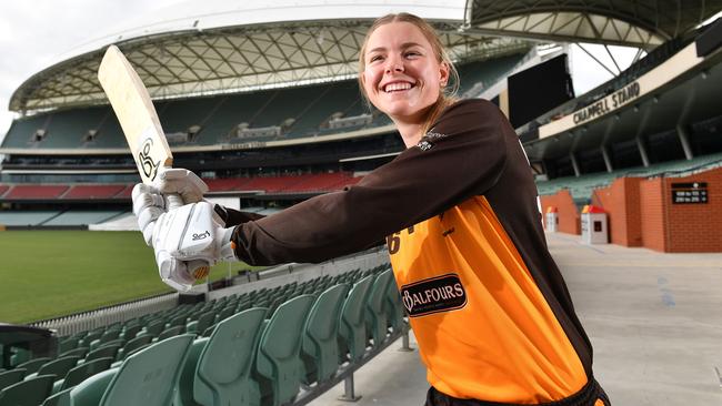 Kensington's Eliza Doddridge starred for the Browns during their women’s one-day clash with Sturt on Sunday. Picture: AAP/ Keryn Stevens