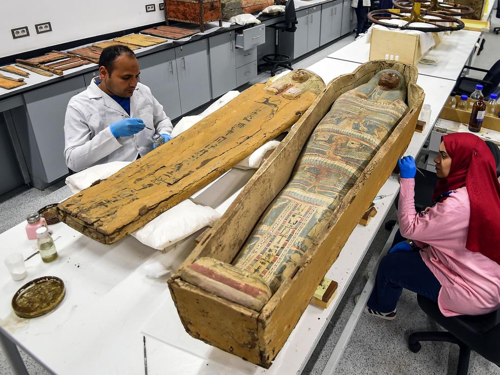 Ancient Egyptian Mummy ‘surrounded By Gold’ 