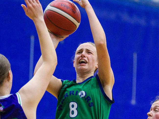 Lucy Aherne drives to the basket for Devonport in Saturday's under-18 clash with Somerset. Picture: Simon Sturzaker Photography