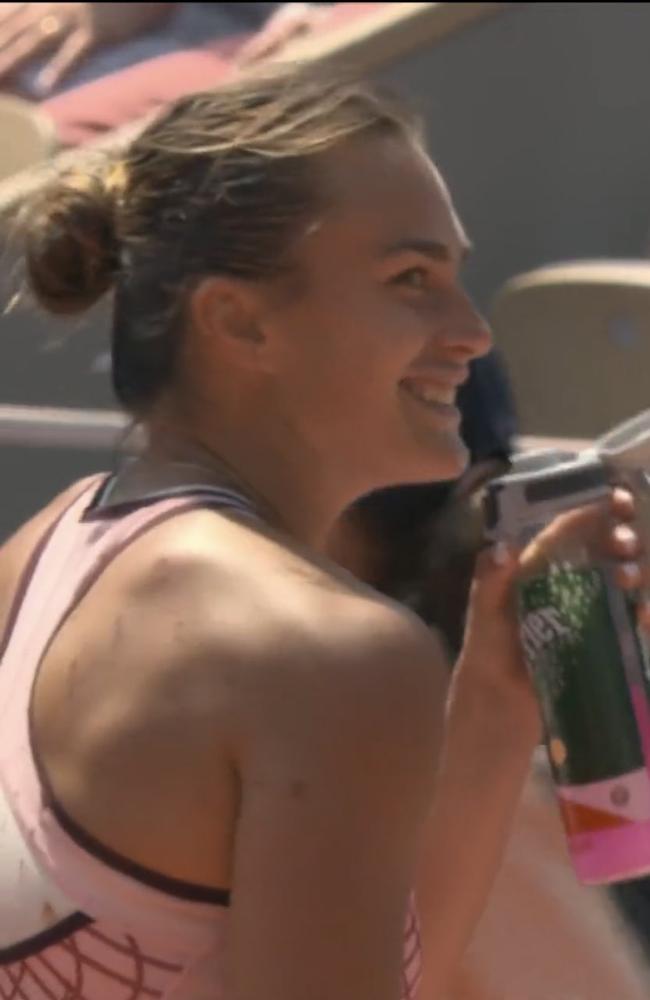 Some fans claim Aryna Sabalenka's expression changed when the crowd began to boo her opponent. Photo: Twitter, @Diego_Barbiani via Eurosport.