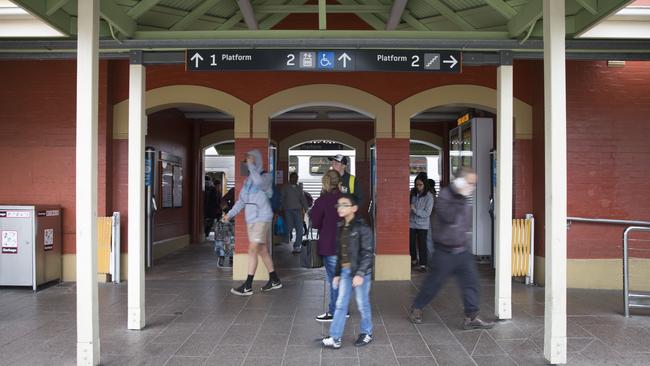 A person who tested positive to COVID-19 is believed to have used train services between the Sydney CBD and Fairfield Picture: (AAP Image/Melvyn Knipe)