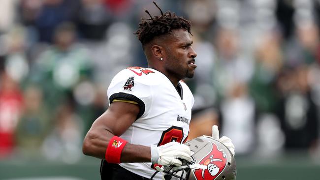 Antonio Brown appeared to walk out on his team midway through a match against the New York Jets. Picture: Getty Images