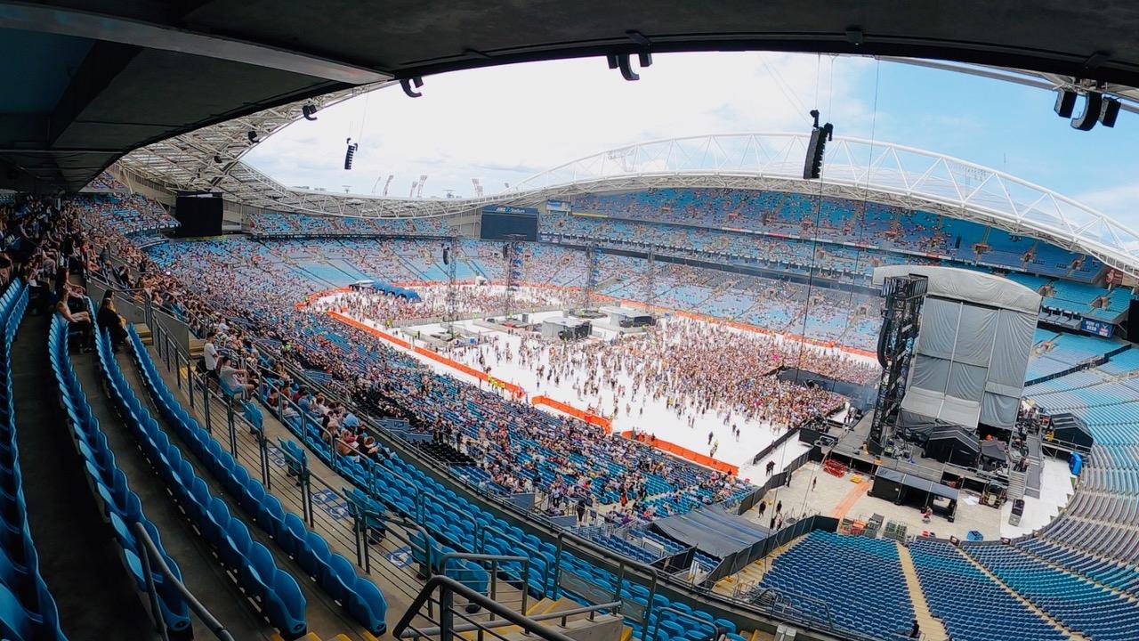 The stadium begins to fill up as Conrad Sewell takes the stage. Picture: Supplied/Daryl Braithwaite
