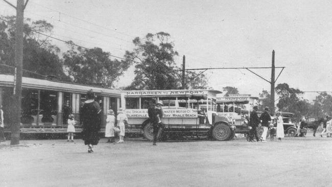 Narrabeen tram terminus in the early 1920s. Photo Northern Beaches Library