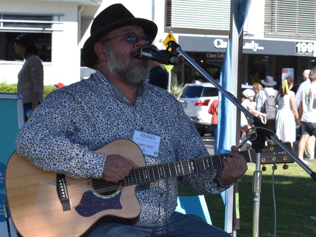 Daryl Doodt was among the 70 buskers performing at the 2021 Noosa Come Together Festival.