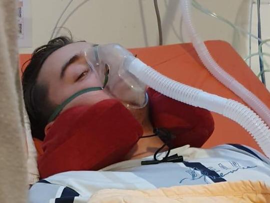 Toowoomba man and University of Queensland student Alex Shorey is fighting for life after suffering from a cardiorespiratory collapse while in Taiwan.