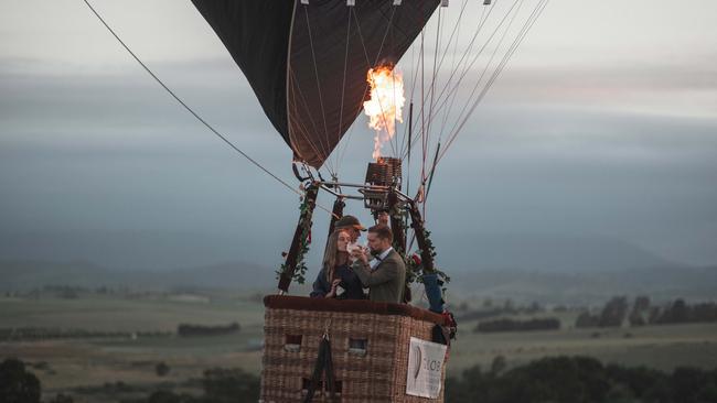 Hendrick’s Gin Balloon Bar – hot air balloon, photo – supplied