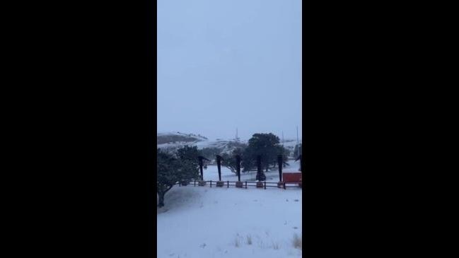 Snow Swirls in Arizona’s Navajo Nation as Winter Weather Sweeps In ...