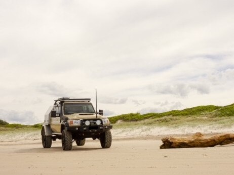 A 4WD vehicle at Patches Beach, Ballina.