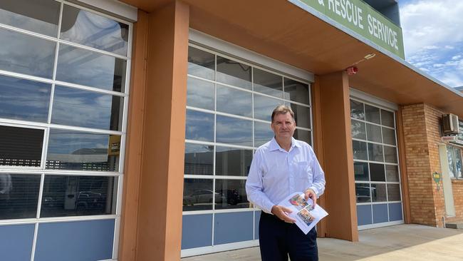 Burnett MP Stephen Bennett has called on the state government to gift Bundaberg Regional Council the old Woongarra St fire station building to transform it into a community hub.