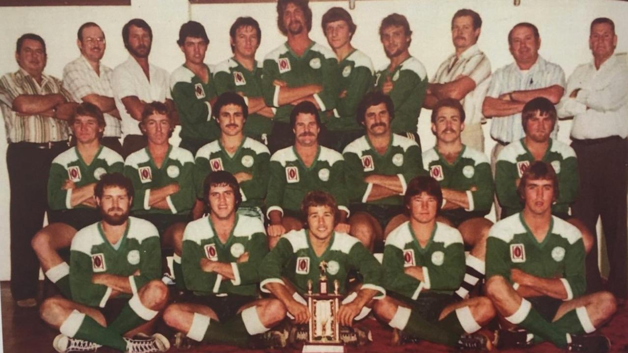 The 1982 senior team.