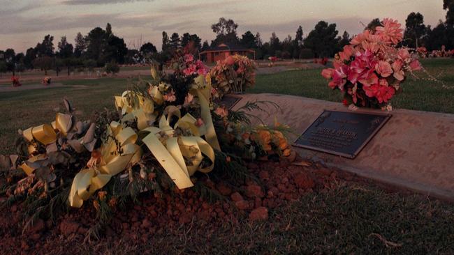 The grave in Pine Lodge Cemetery.