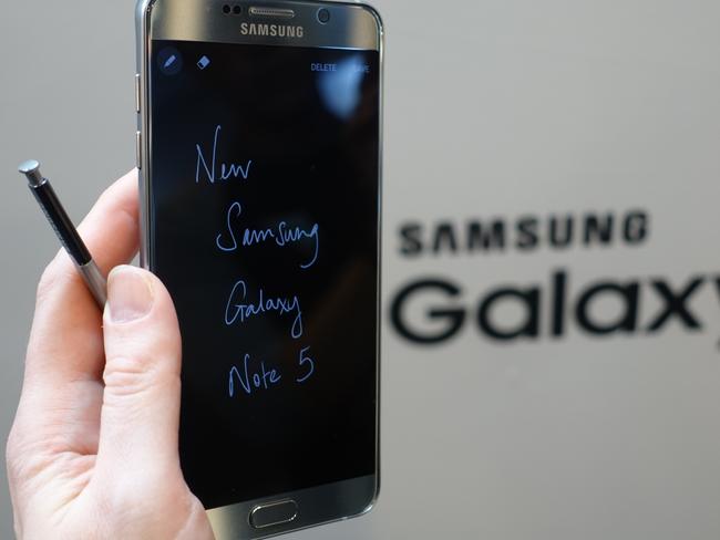 Take note ... The Samsung Galaxy Note 5 smartphone will let users write notes on its standby screen.