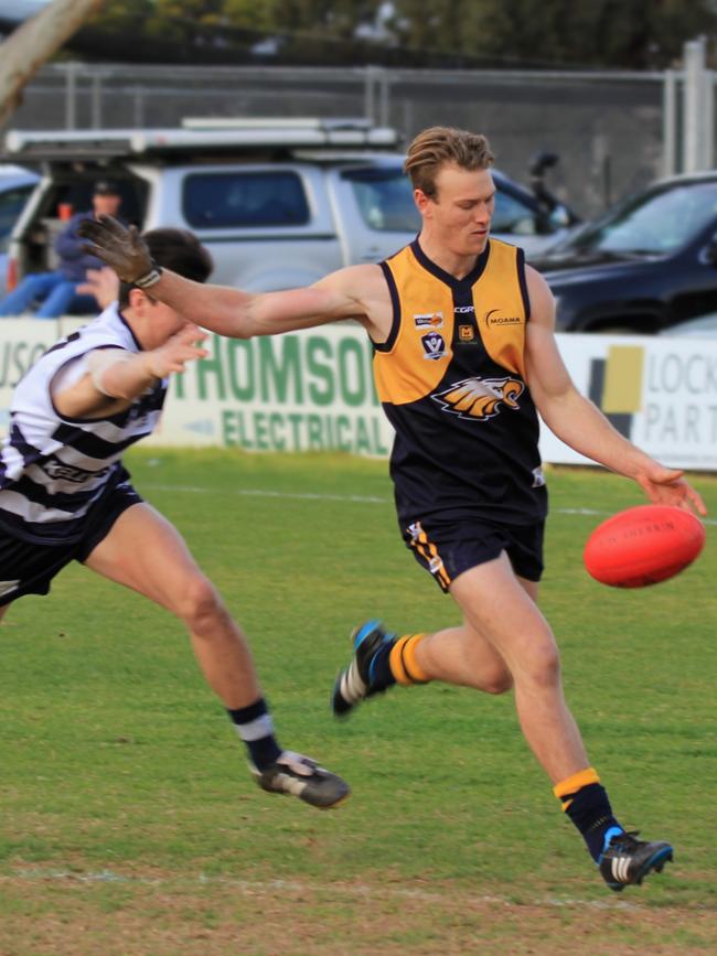 Josh Mellington kicked 125 goals for Echuca United in 2019.