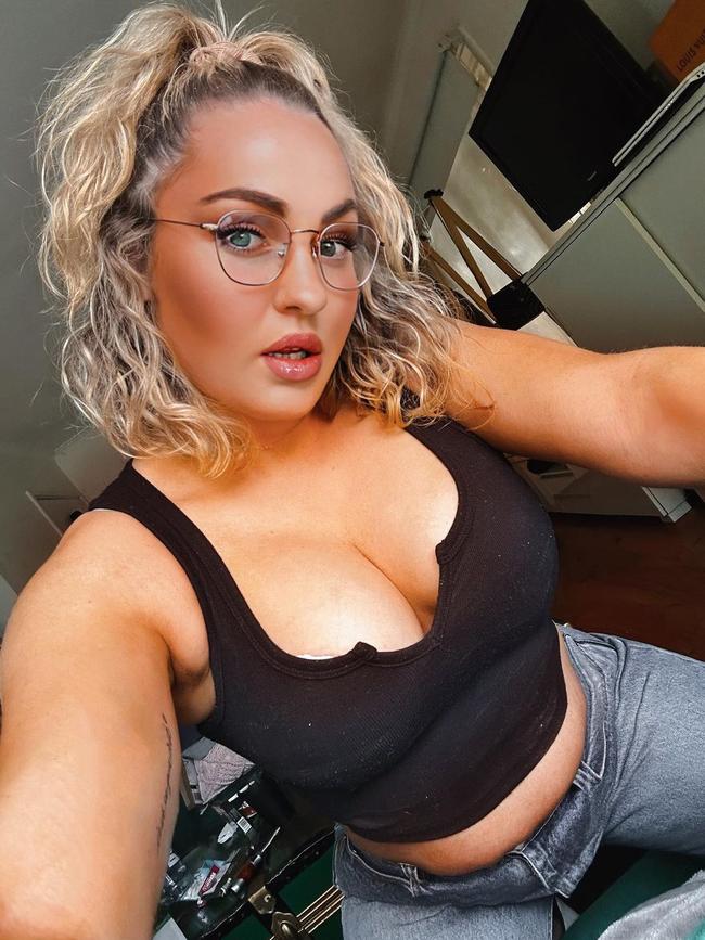 OnlyFans home detention mum Alice Weekes. Picture: Instagram