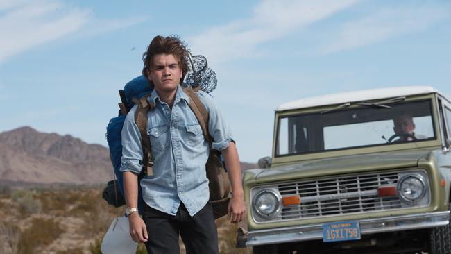 Emile Hirsch as Christopher McCandless in film Into The Wild.