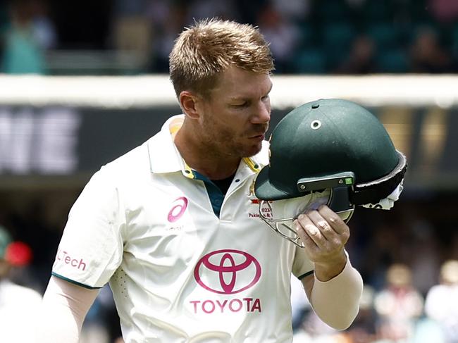 SYDNEY, AUSTRALIA - JANUARY 06: David Warner of Australia walks from the ground for the final time after being dismissed during day four of the Men's Third Test Match in the series between Australia and Pakistan at Sydney Cricket Ground on January 06, 2024 in Sydney, Australia. (Photo by Darrian Traynor/Getty Images)