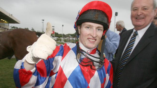 10 Jun 2006 Eagle Farm Races - Jockey Craig Newitt wins Stradbroke Handicap race 7 on La Montagna. PicPeter/Wallis sport horseracing