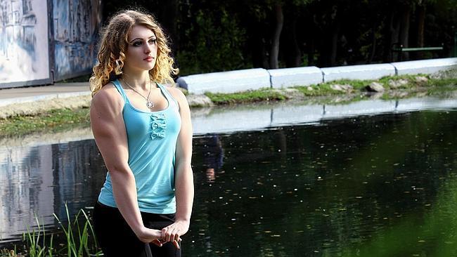 Meet Julia Vins The 18 Year Old Russian ‘muscle Barbie Au