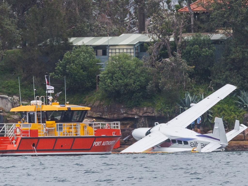 Seaplane crashes in Sydney Harbour Daily Telegraph