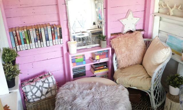 kristie-she-shed-interior