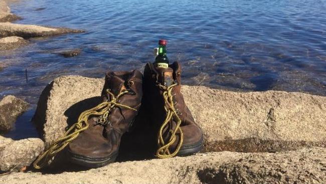 An Australian mans boots are now doing what he never got to — walk the Apallachian Trail. Picture: @noodles_apothecary / Instagram