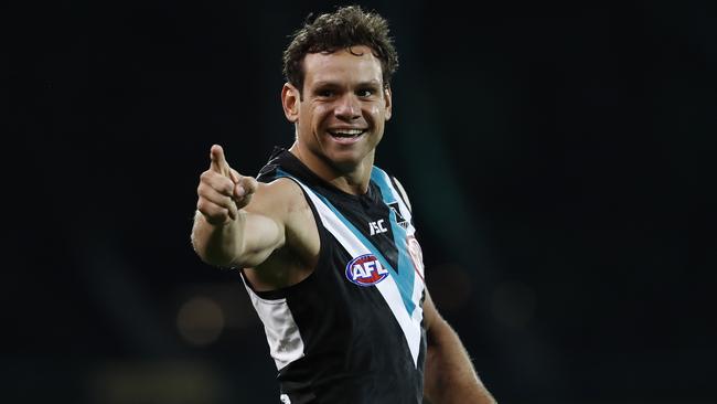 Another goal, another step towards a breakthrough AFL grand final appearance for the Territory’s own Steven Motlop. Picture: Ryan Pierse/Getty Images.